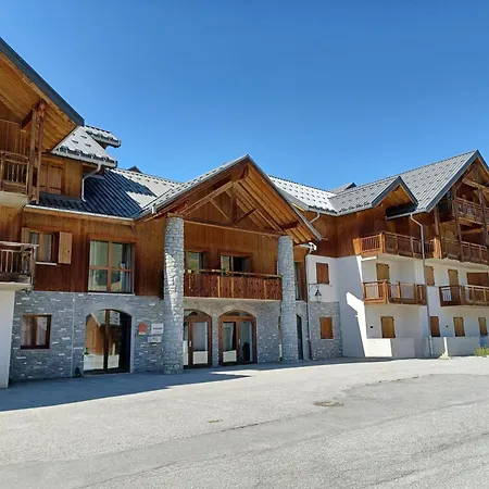 Spacieux A 300m Des Pistes Et Commerces, Balcon Sud, Parking. Confortable - Fr-1-618-23 *